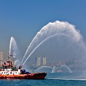 Feuerlöschhboote bei der Einlaufparade der Segelschiffe  Istanbul/Bosporus : Bosporus, Istanbul, Sonstiges, Türkei