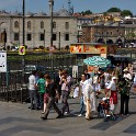 Übergang zur Straßenbahn  Istanbul/Eminönü-alt : Eminönü-alt, Istanbul, Menschen, Schiffsanleger, Stadtteile, Türkei