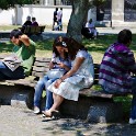 Im Schatten auf dem Beyatit-Platz  Istanbul/Eminönü-alt : Eminönü-alt, Istanbul, Istanbul Universität, Menschen, Stadtteile, Türkei, Universitäten